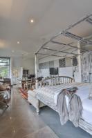 Angels Suite with Garden View