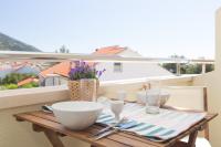 Apartment mit Balkon