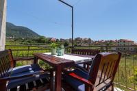 Apartment mit 2 Schlafzimmern und Terrasse