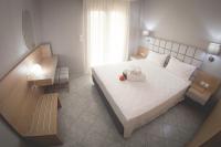 Apartment mit 1 Schlafzimmer (2 Erwachsene + 2 Kinder)