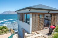 B&B Kalkbaai - Modern Beach Apartment - Bed and Breakfast Kalkbaai