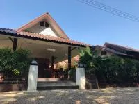 Jim Guesthouse - Ferienwohnung Kanchanaburi