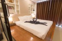Studio with Sofa Bed