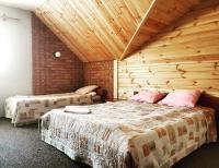 Camera Matrimoniale con Letto Supplementare