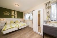 B&B Croydon - Rowan Park Lodge - Bed and Breakfast Croydon