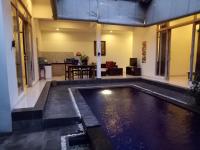 Villa con 2 Camere da Letto