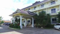 B&B Phitsanulok - Monrawee Pavilion Resort - Bed and Breakfast Phitsanulok