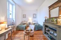 Camera Matrimoniale/Doppia con Letti Singoli con Vista Giardino