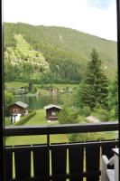Camera Matrimoniale con Balcone e Vista Lago