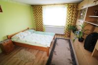 Chambre Triple avec Salle de Bains Commune