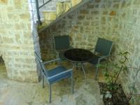 Apartment with Garden View