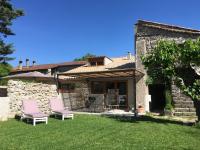 Gites "Oustaou de Bourboul" - B&B Grospierres