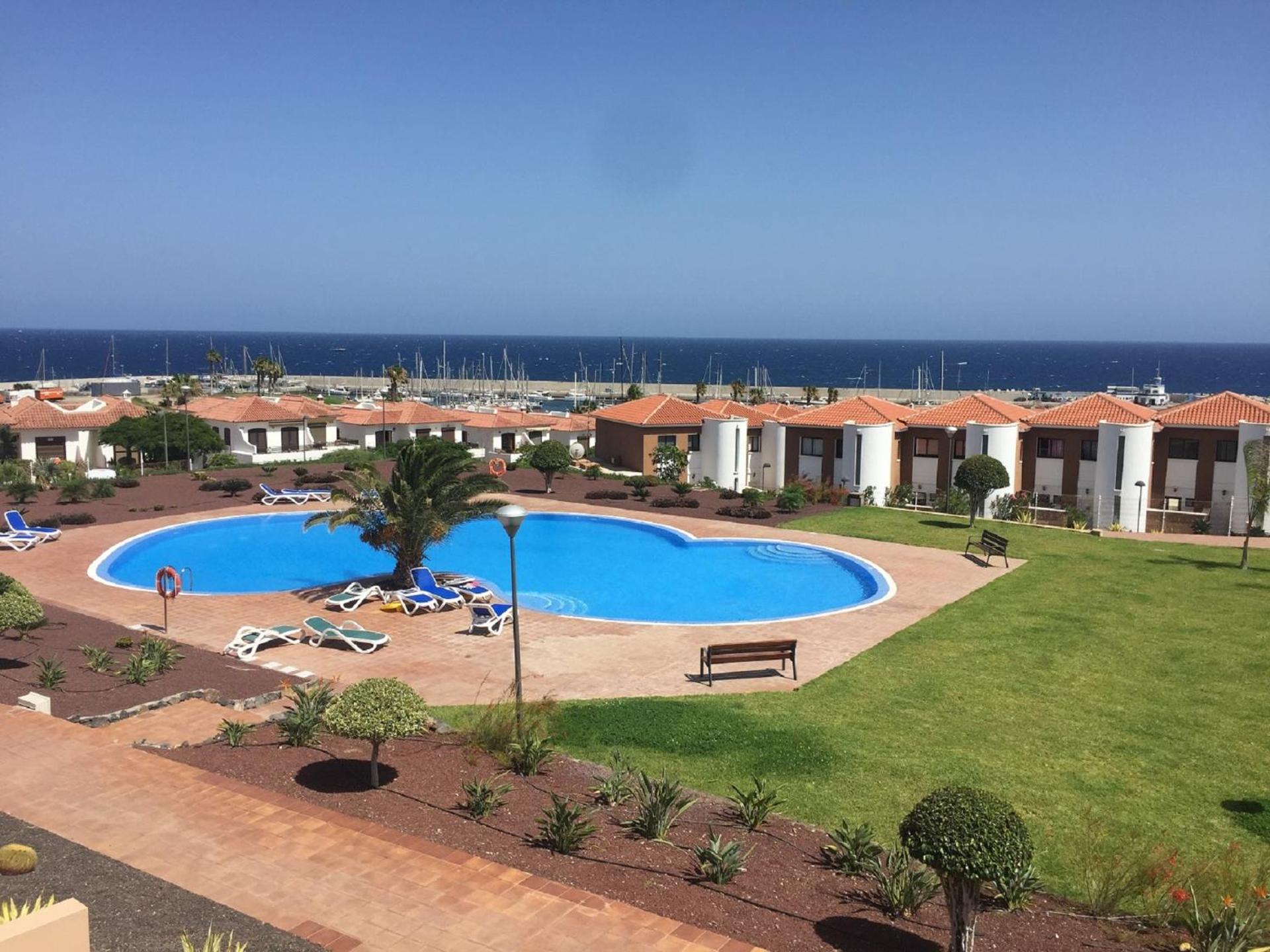 Marina Golf Apartments
