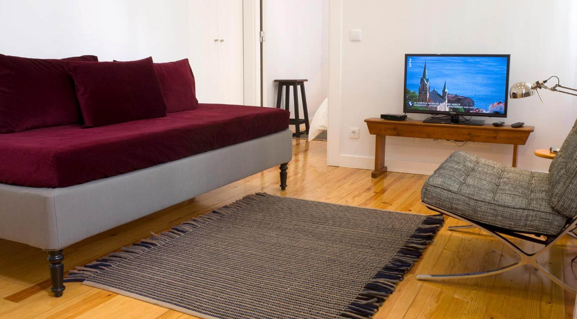 Cacilhas Guest Apartments — photo 4