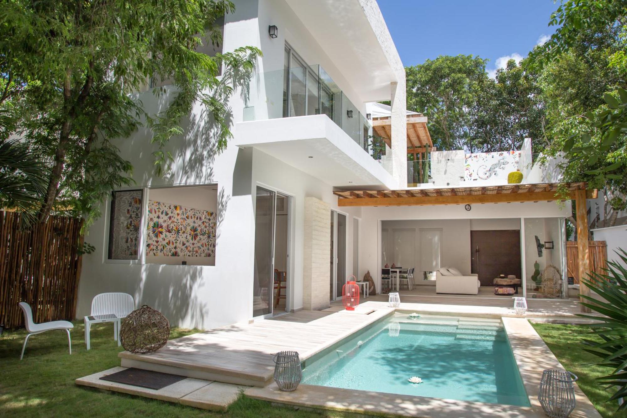 Luxury Private Villas , Private Pool, Private garden, Jacuzzi, 24hours security