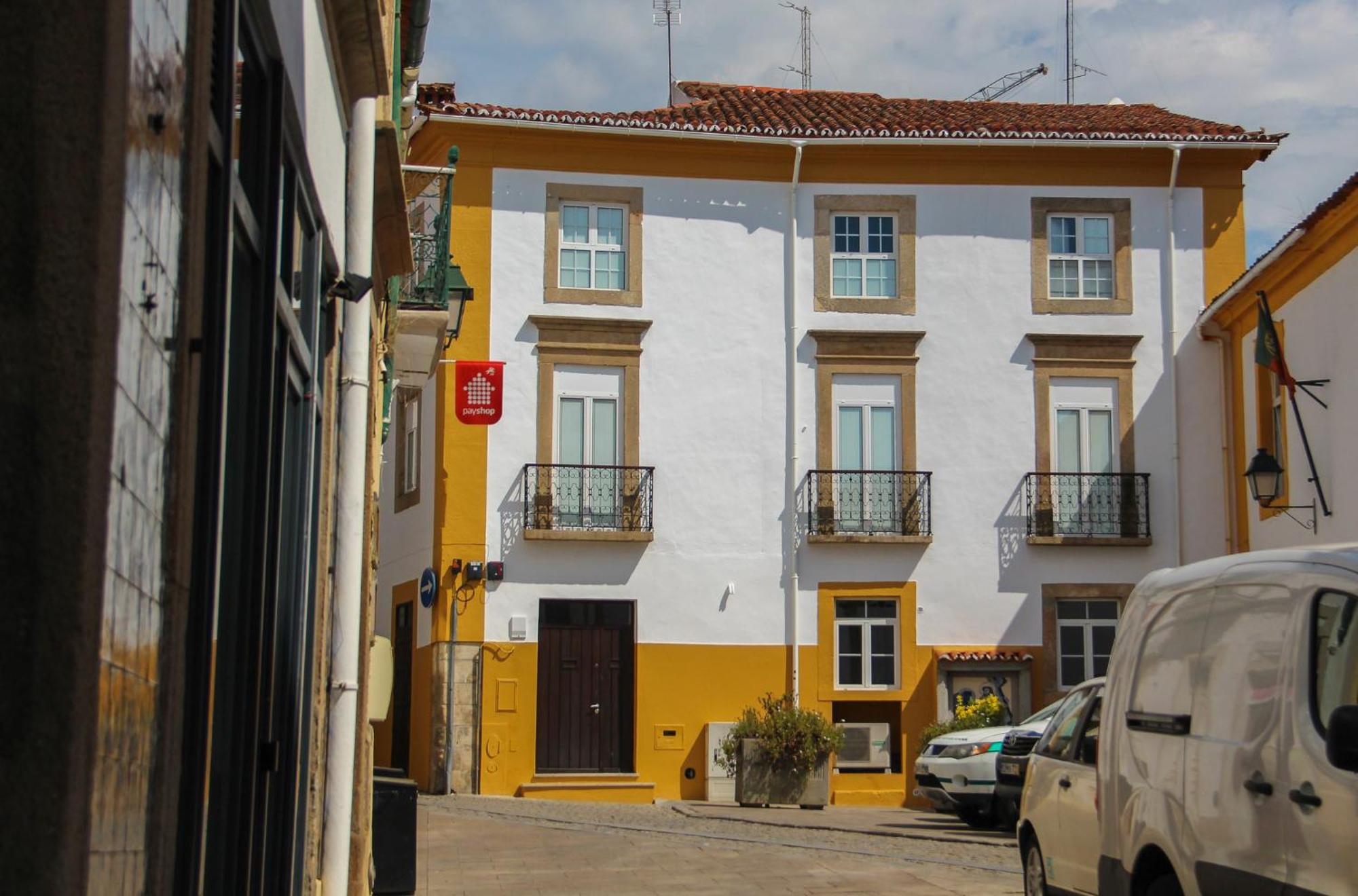 8. Casa do Arco Portalegre