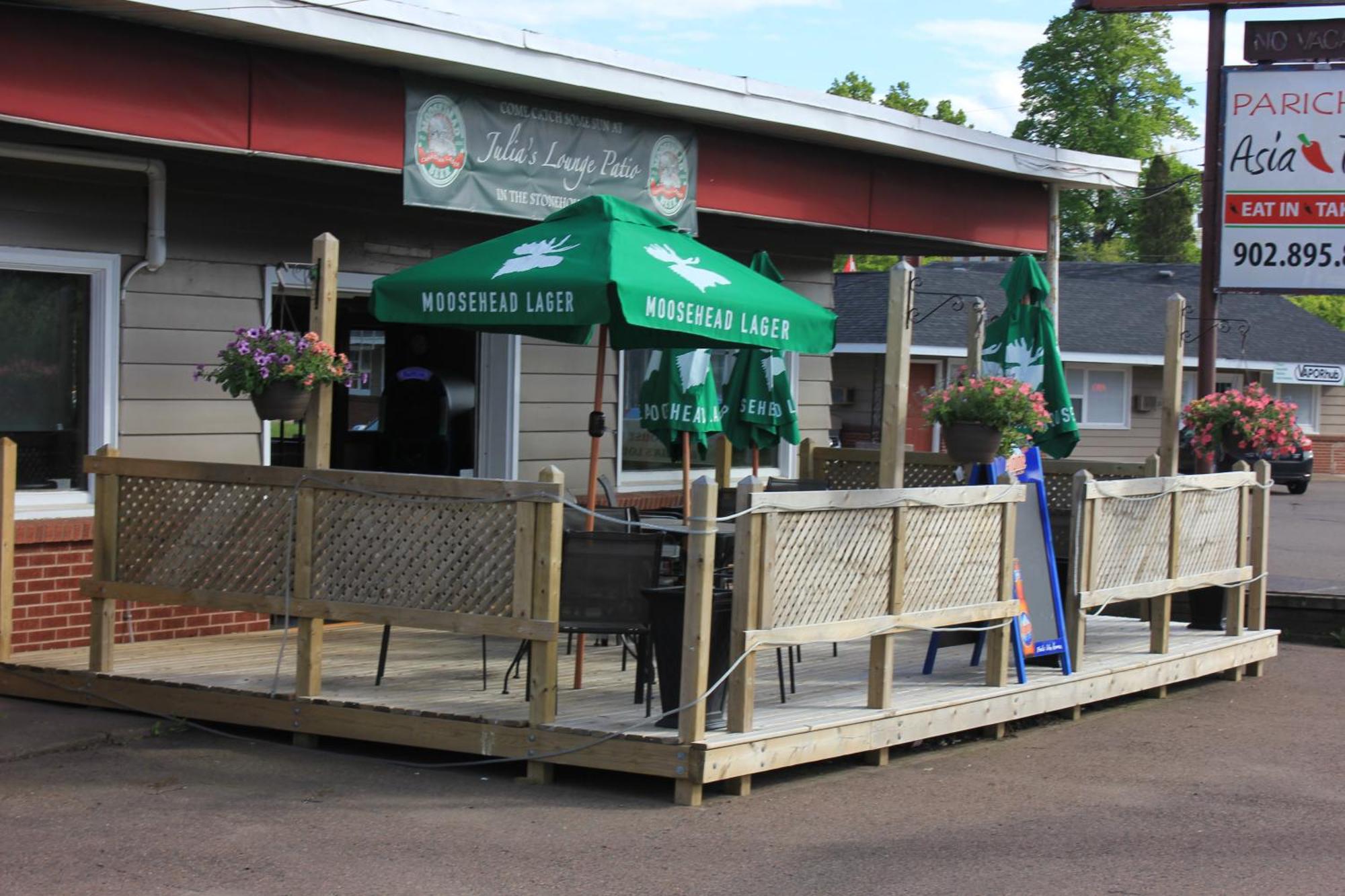 Stonehouse Motel and Restaurant — photo 4