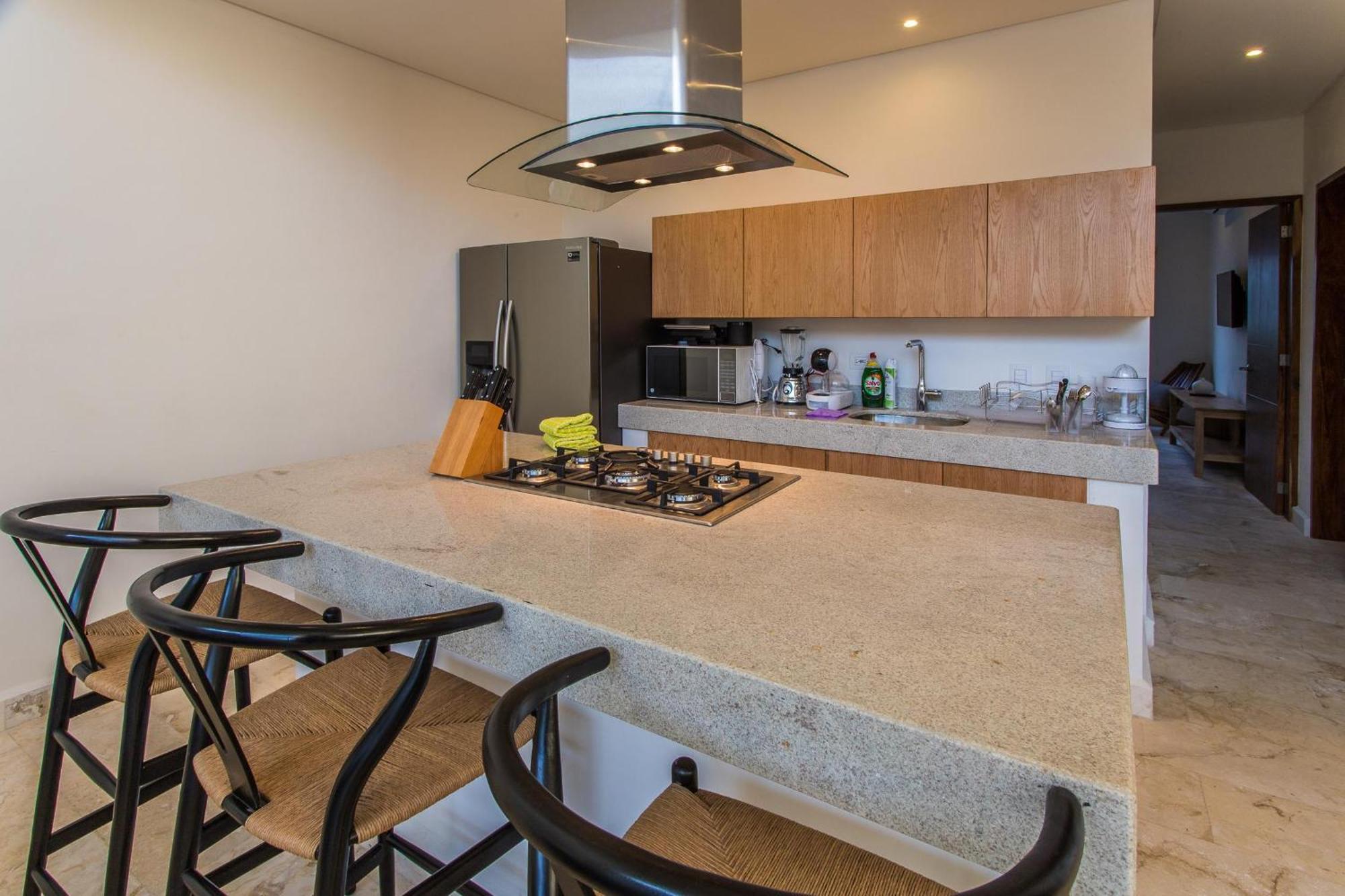 Stunning 4BR Villa with Private Pool La Veleta Retreat, foto 16