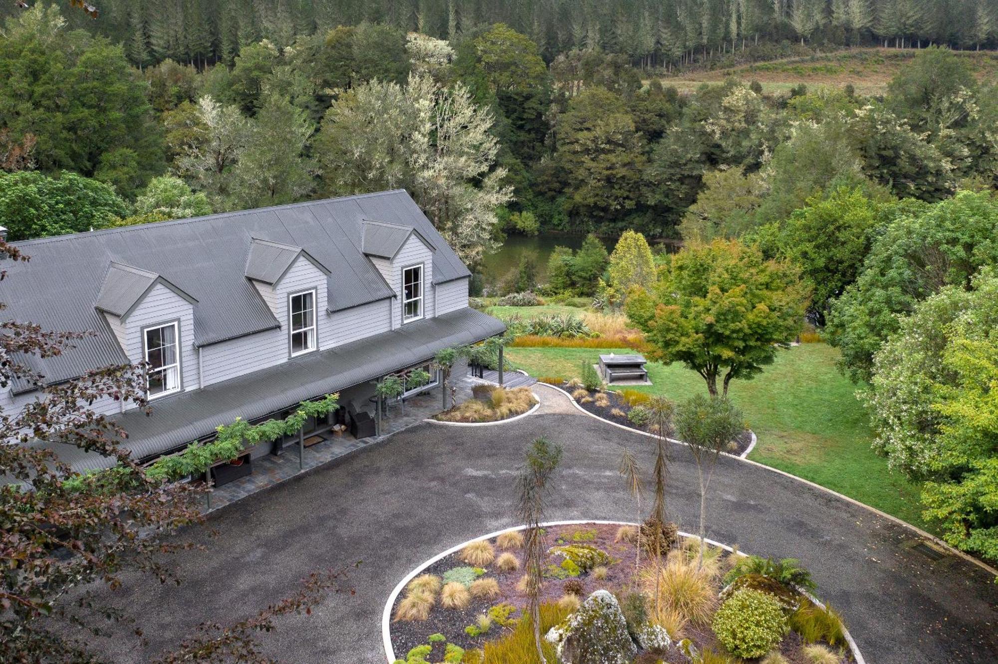 Maruia River Retreat