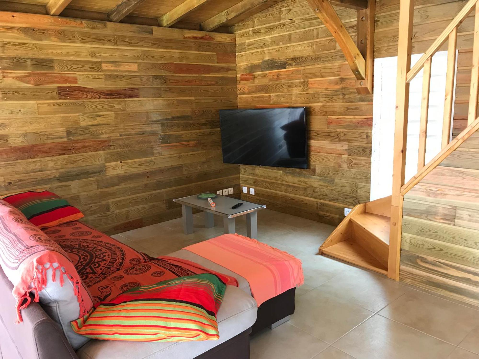 Villa neuve de standing en bois avec piscine, foto 16