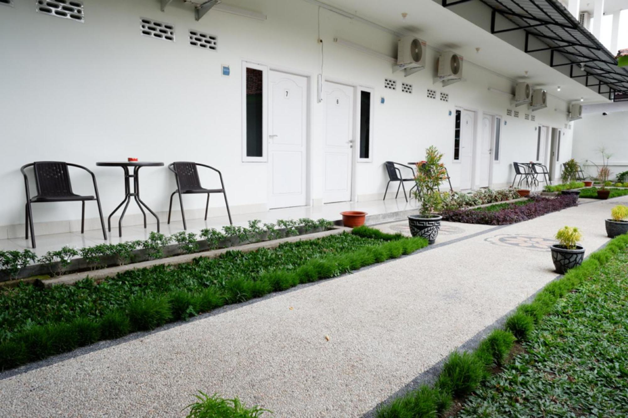 RedDoorz near Mataram University — foto 3