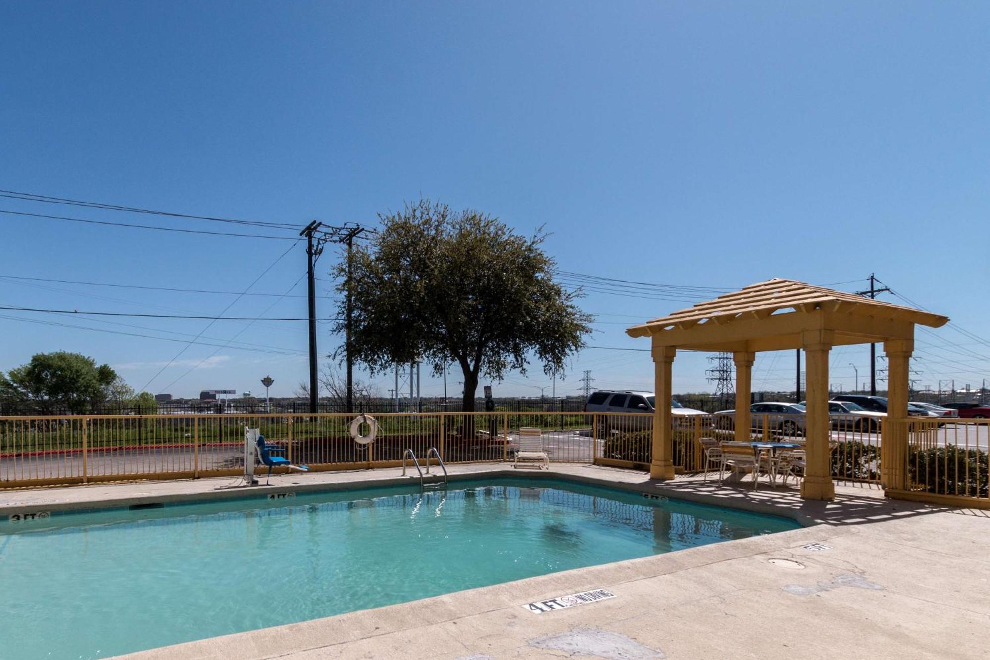 Studio 6-Fort Worth, TX - West Medical Center — photo 3