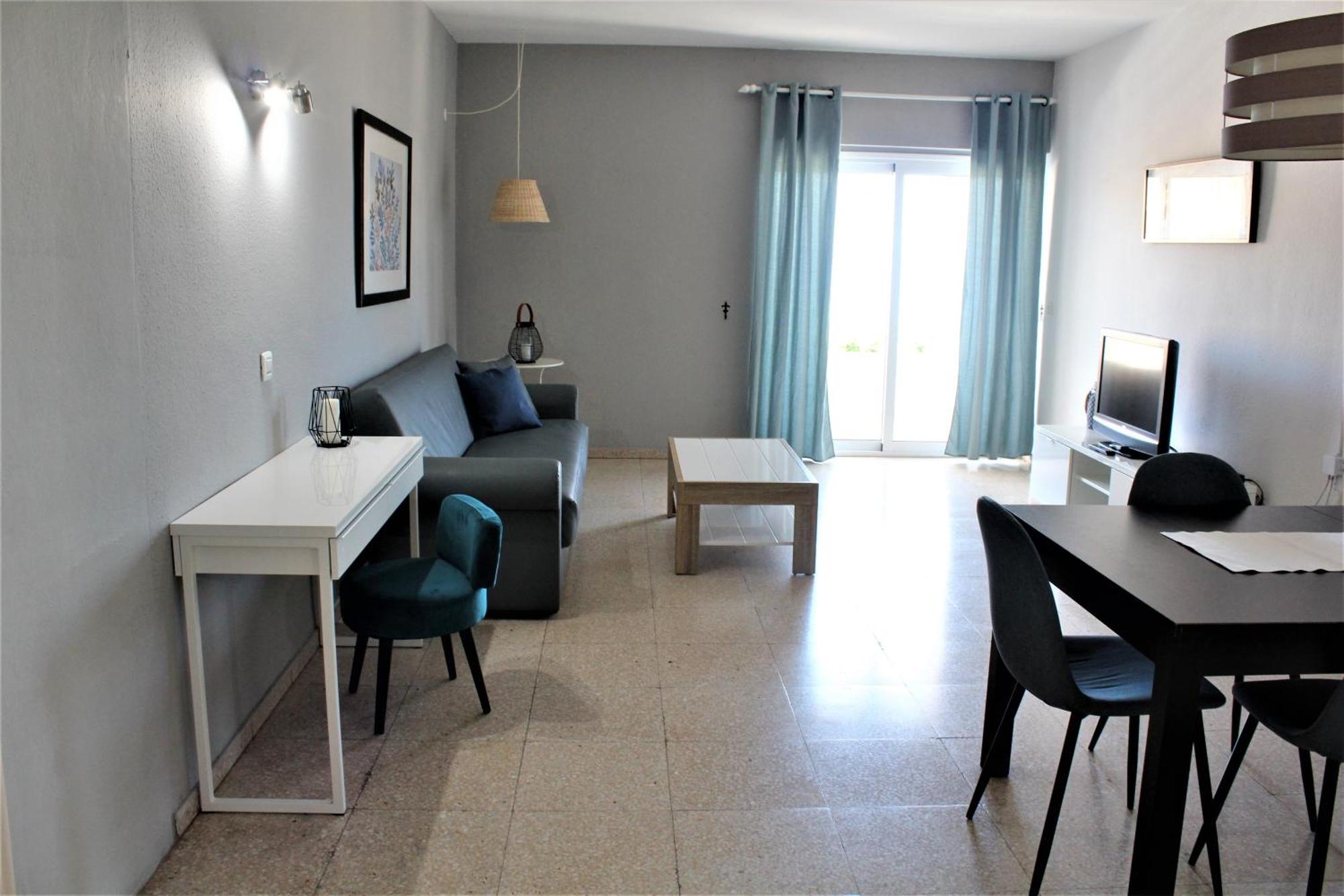 Apartamento con vistas, playa y WIFI