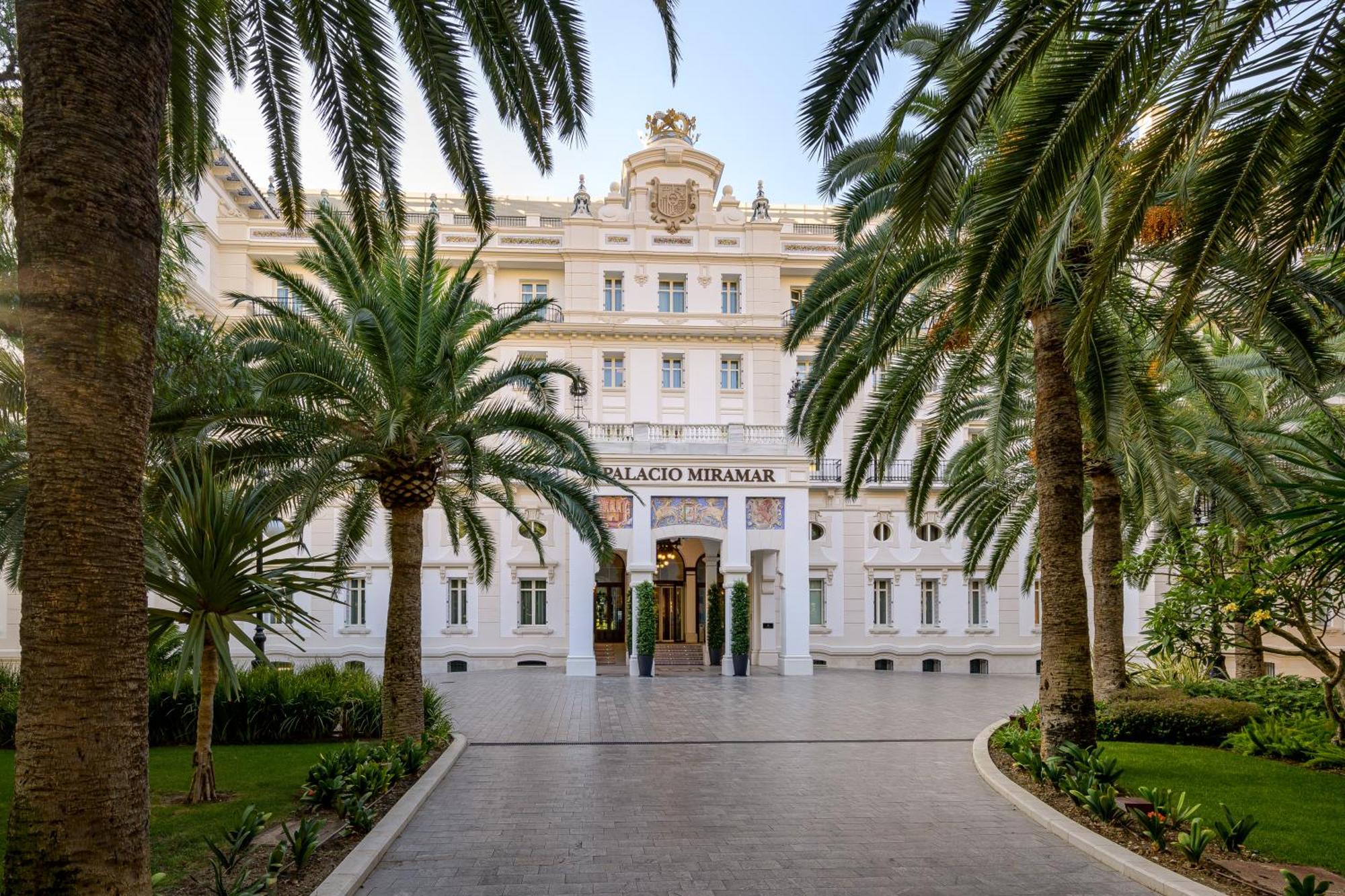 2. Gran Hotel Miramar