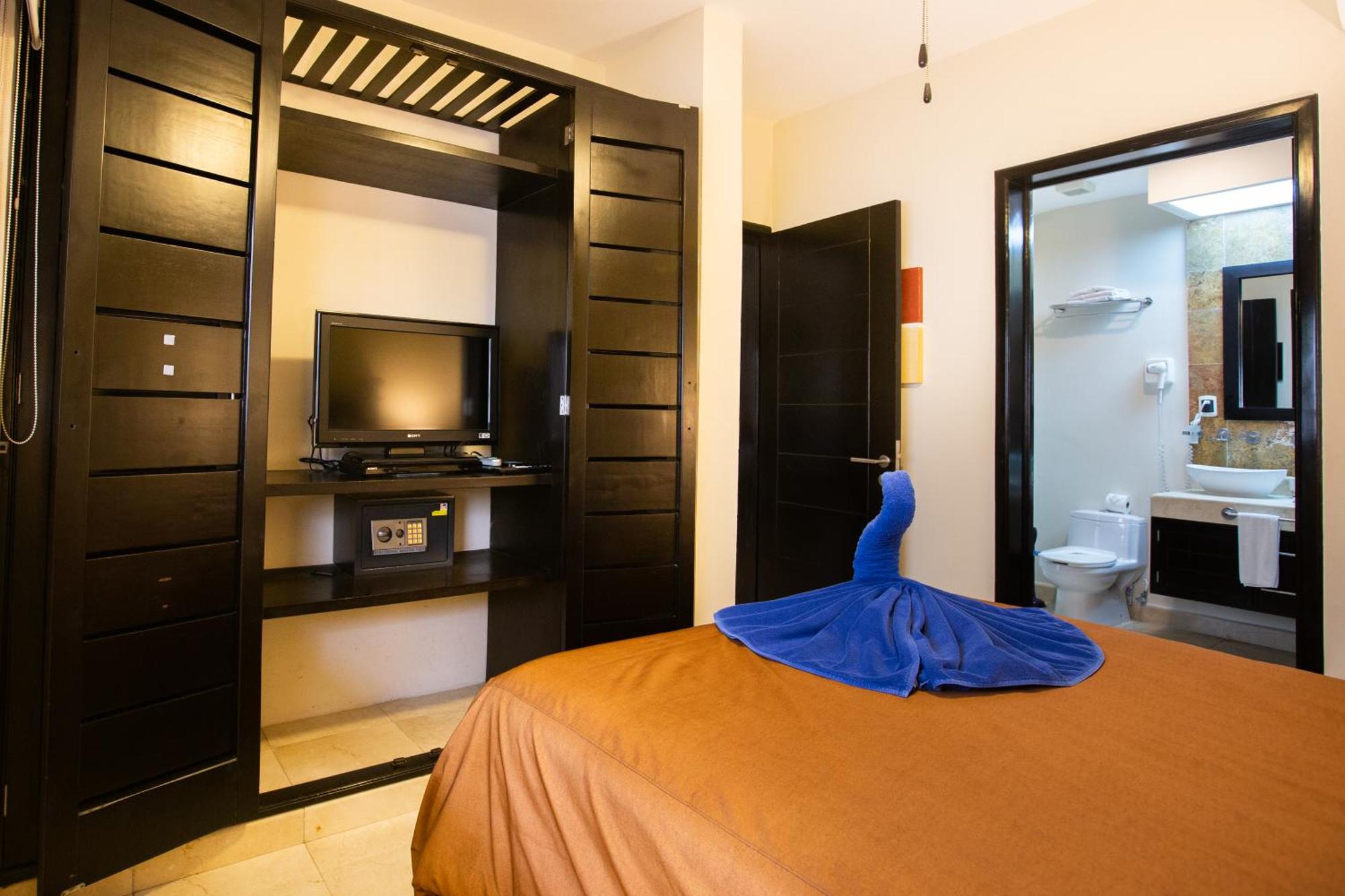 Corner 2 bedrooms condo 3rd floor facing the ocean at ELFARO by DPM, foto 13