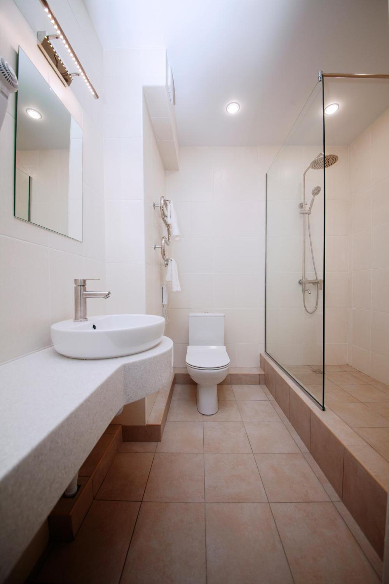 Grand Sapphire Hotel