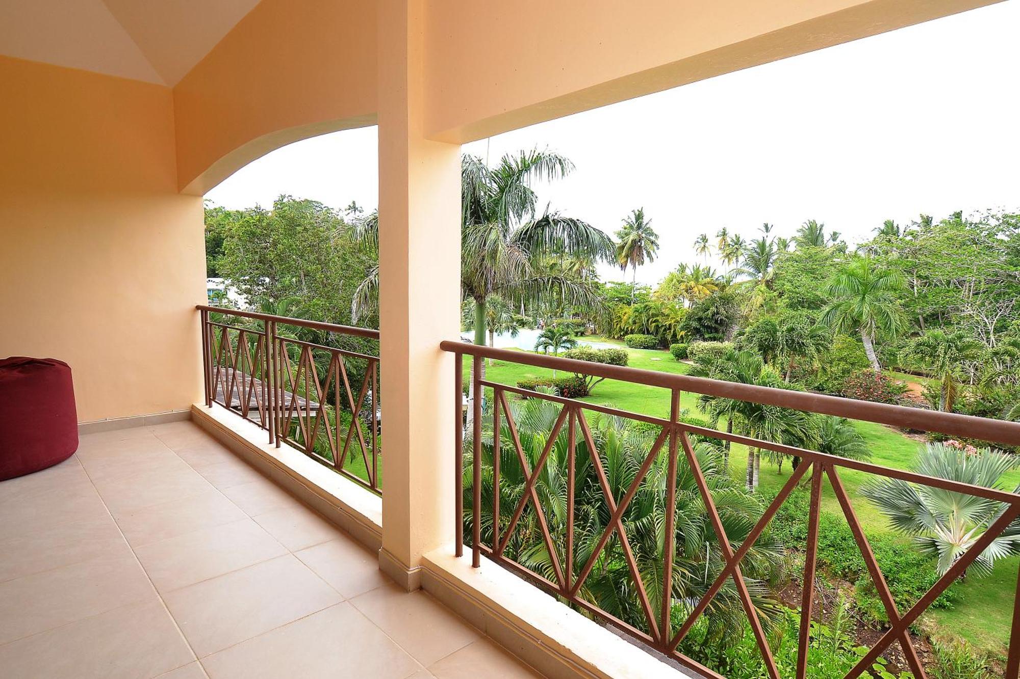 Las Terrenas Front Beach And Garden Villa with private staff, imagen 5