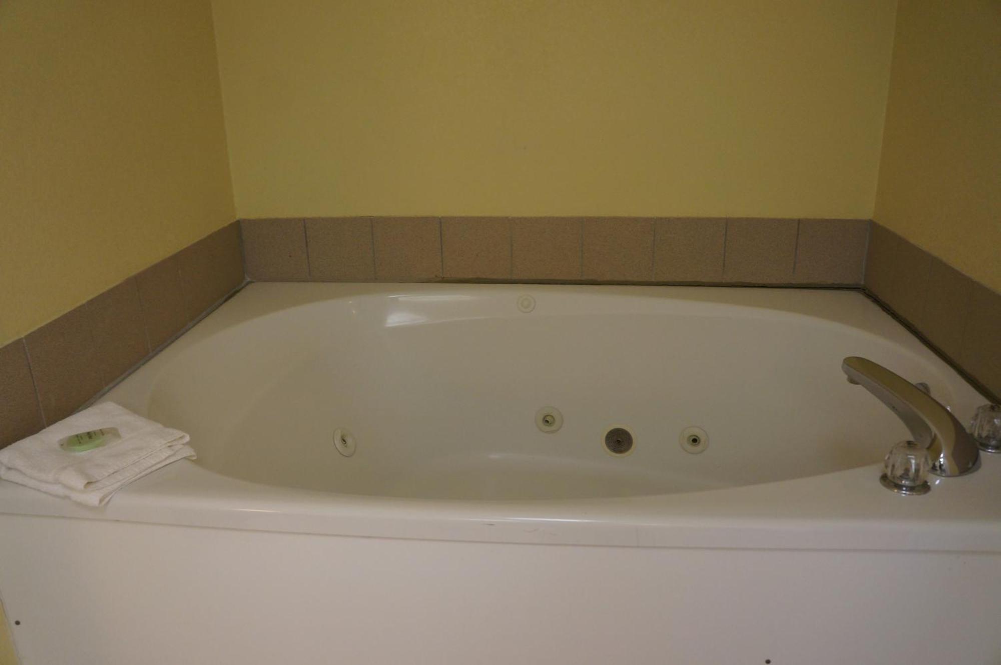 Clarksville Inn — photo 4