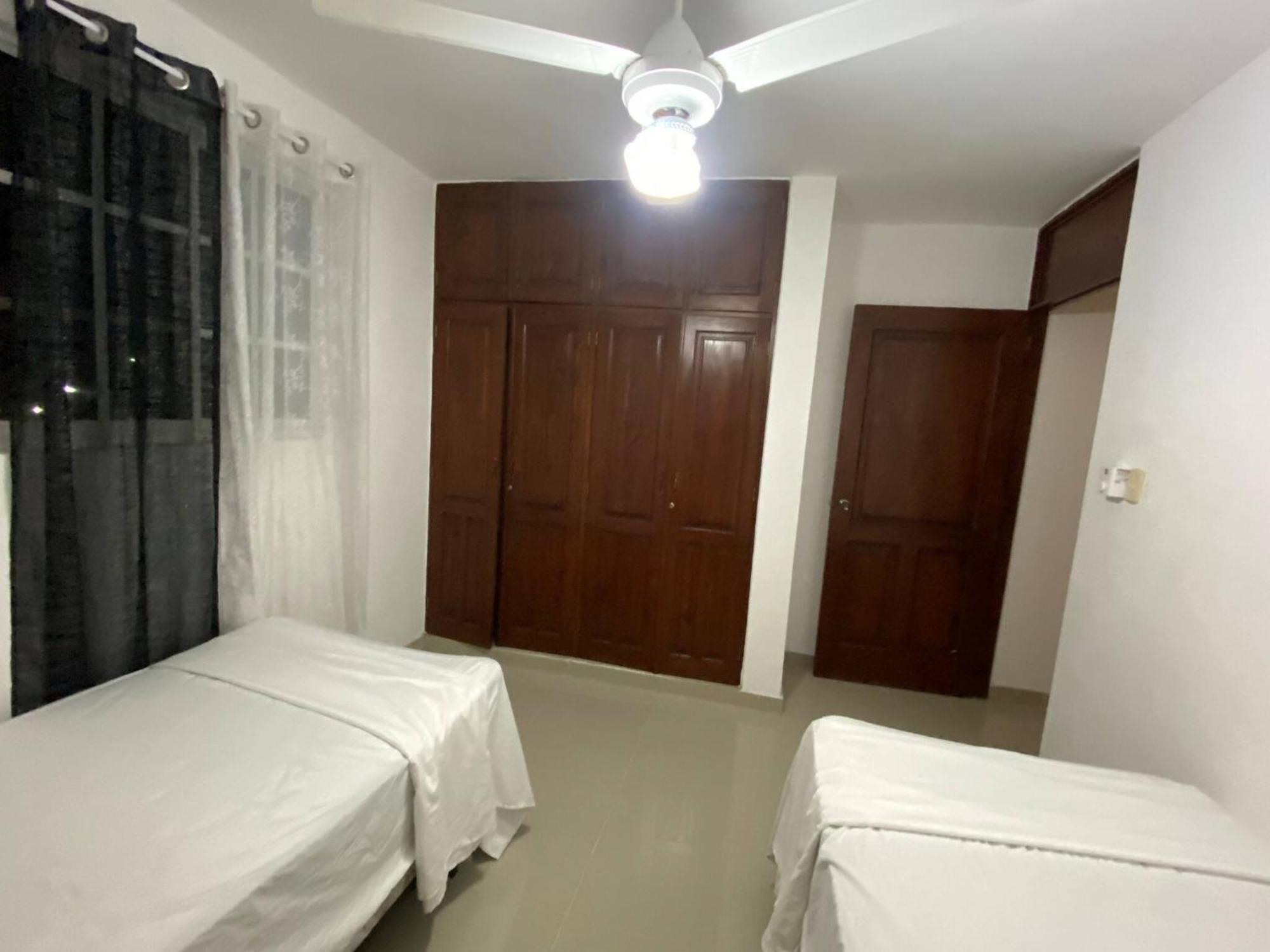 1DR Charming 3-Bedroom Retreat Santo Domingo, foto 8