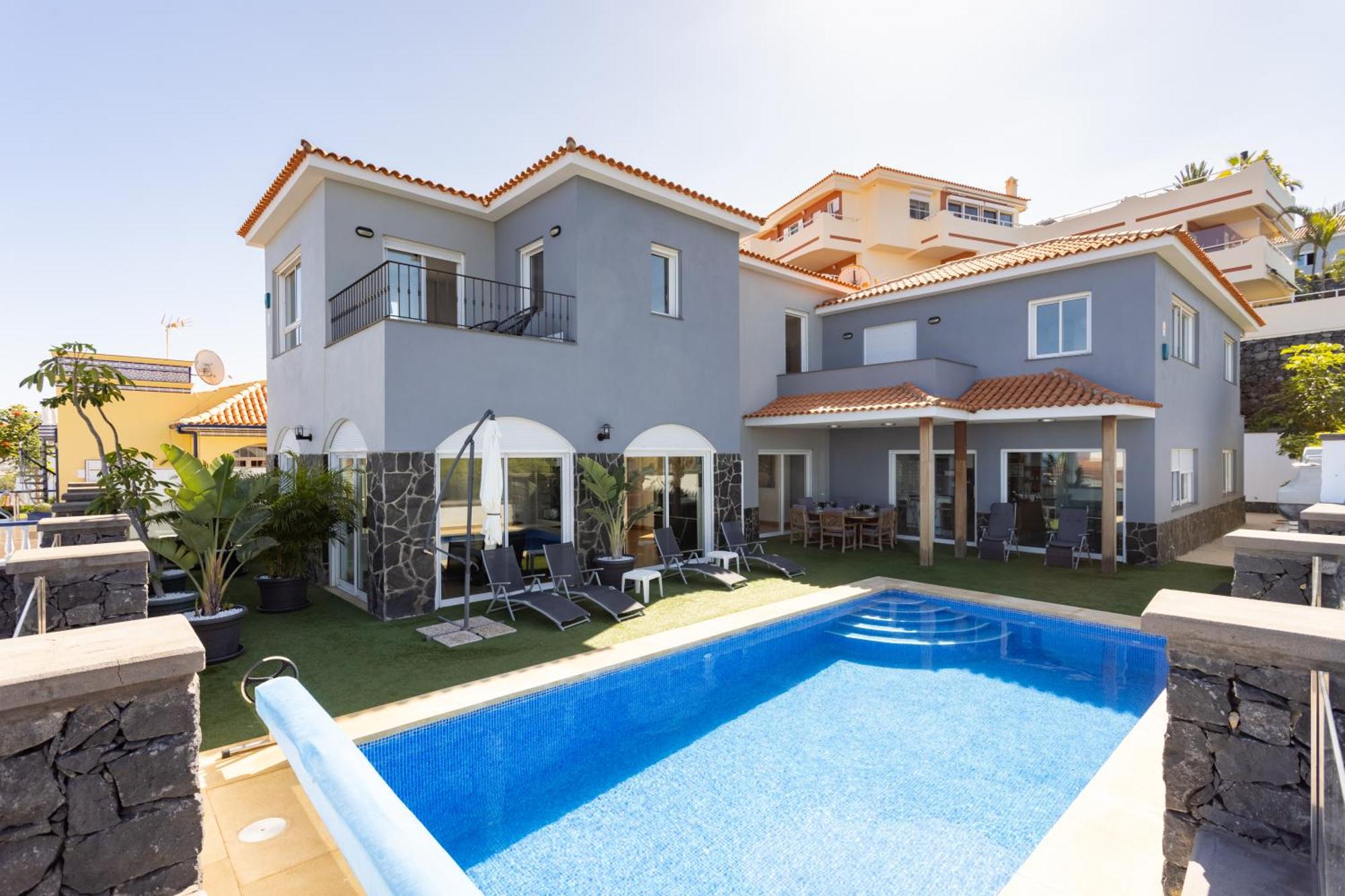 Villa Syrah
