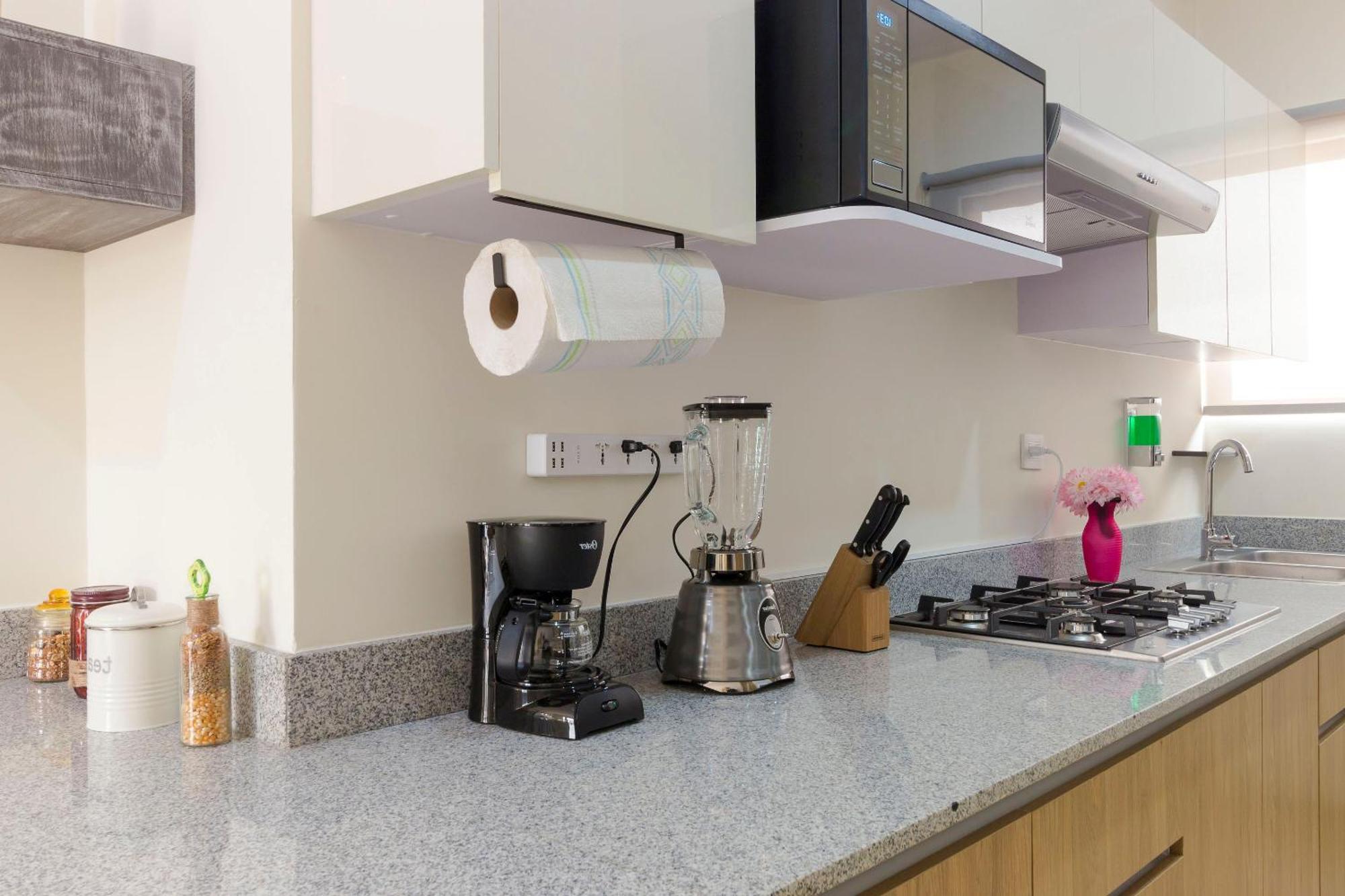 Breezy & Bright Full Apartment, foto 10