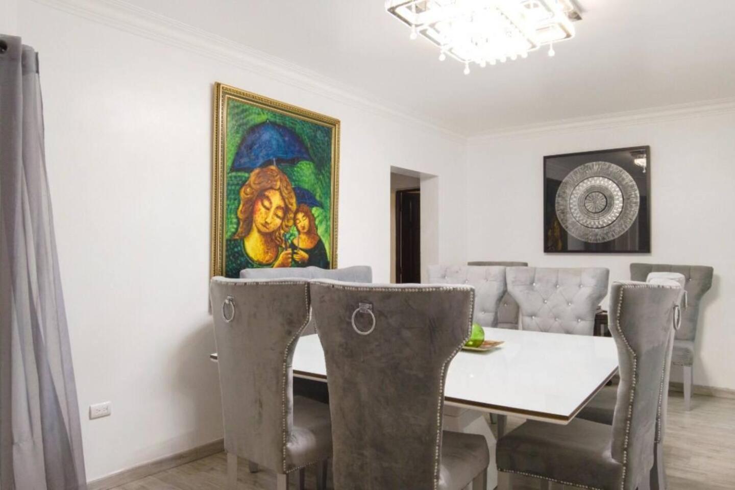 8-Bedroom Penthouse with Private Jacuzzi & Rooftop, foto 11