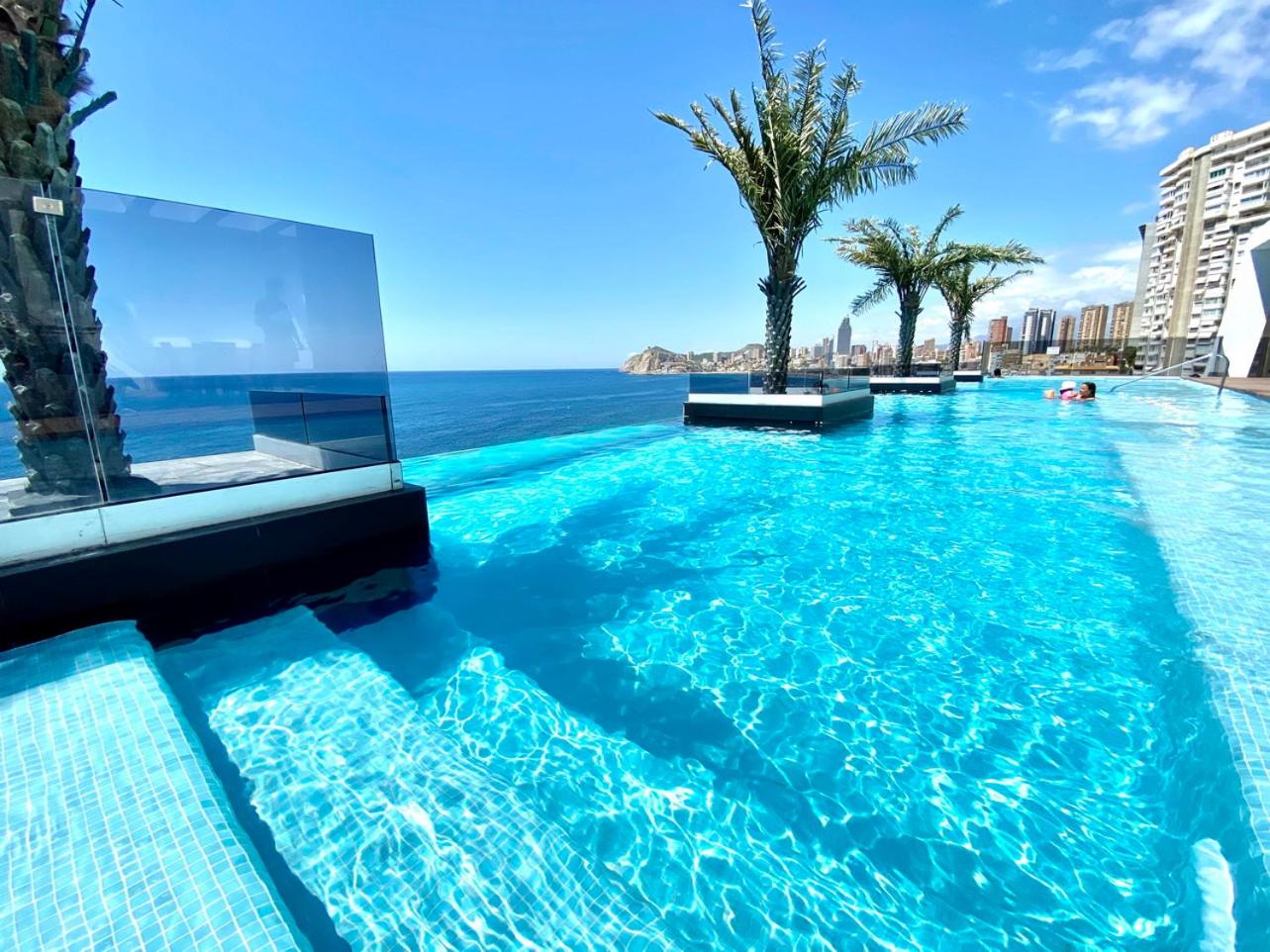 Exclusive Apartments on the first line of Benidorm Sol y Mar