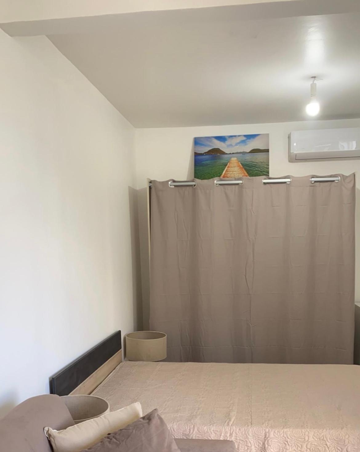 Chez Hugo, bel appartement très bien situé pour visiter la Martinique en journée et dormir la nuit, foto 12