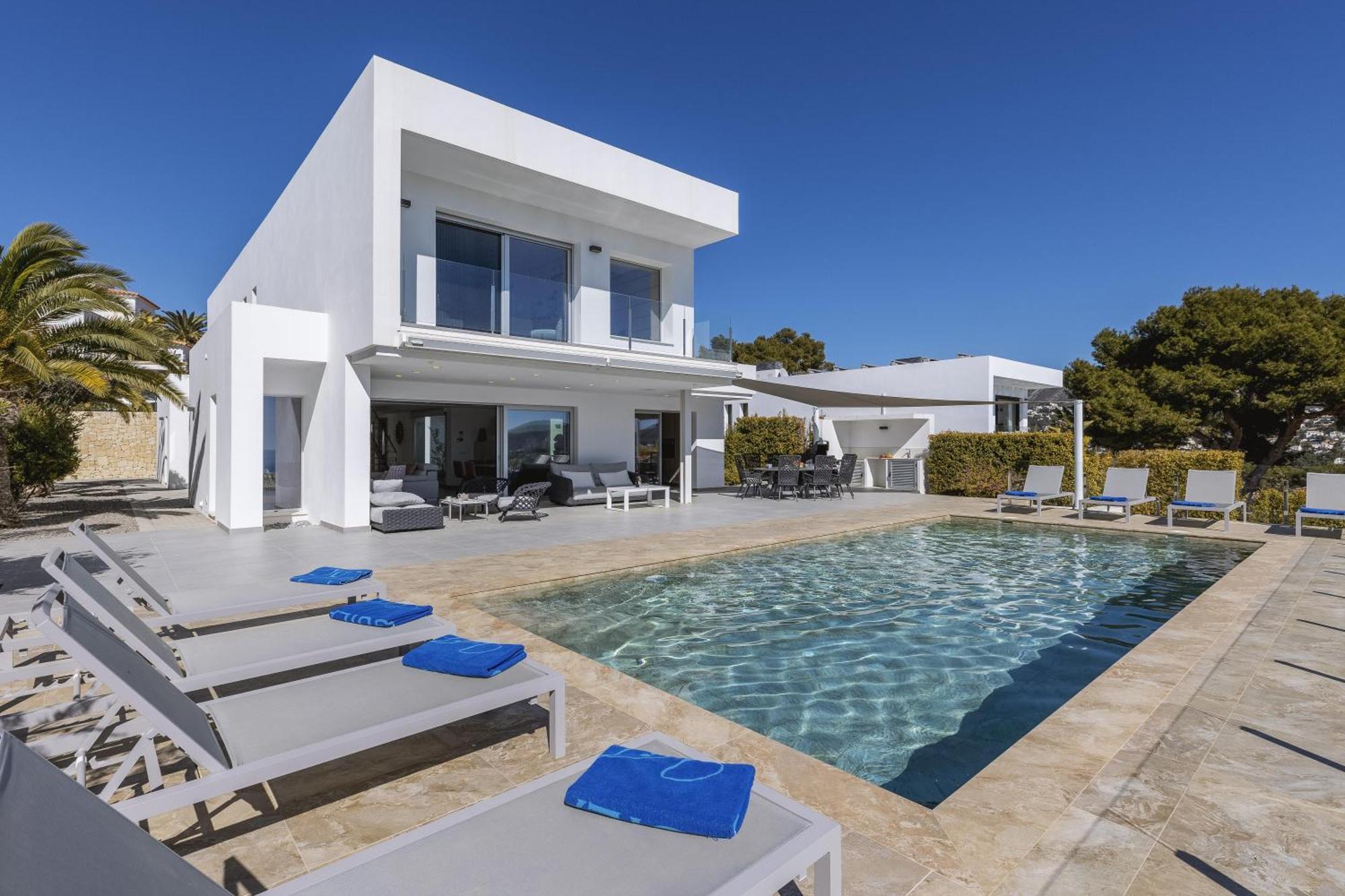 Casa del Mar by Aguilarent