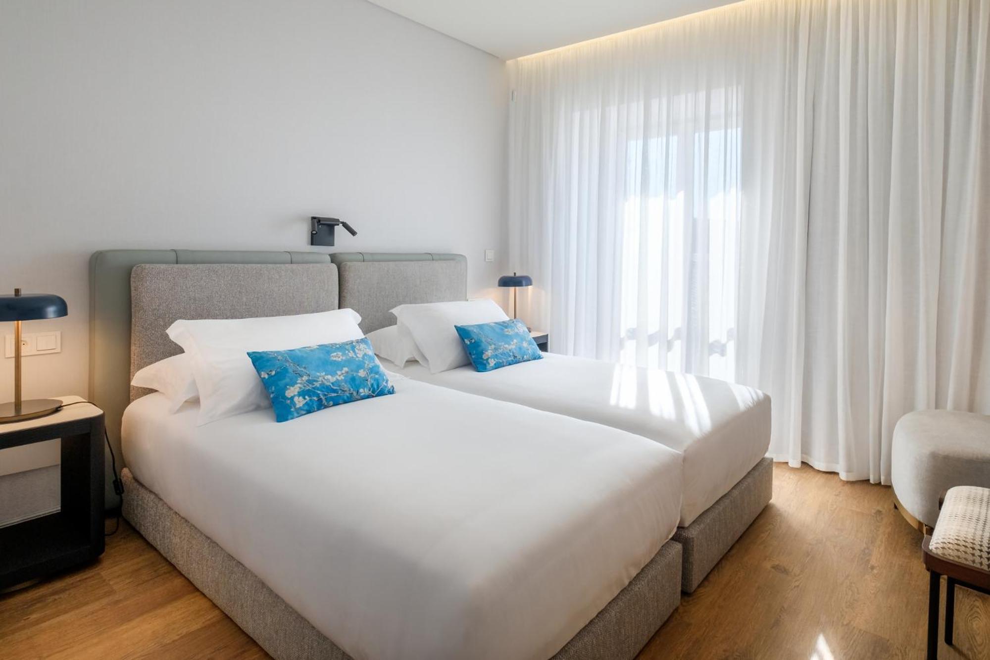 2. Moura Suites Hotel