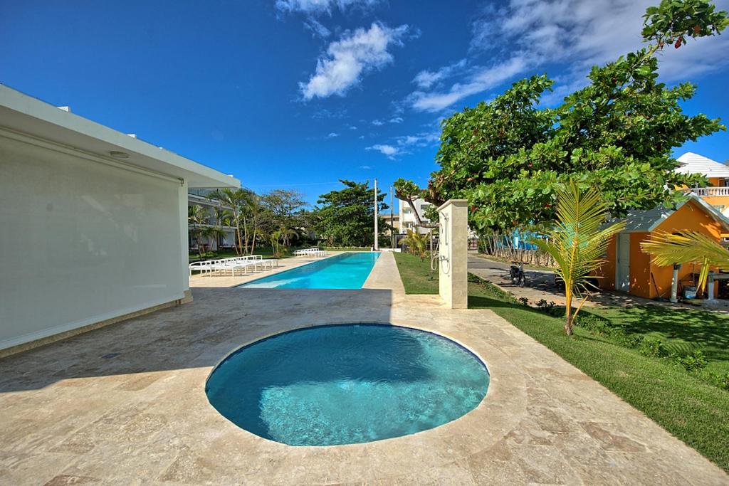Amazing ocean view apartment with grand pool, foto 14