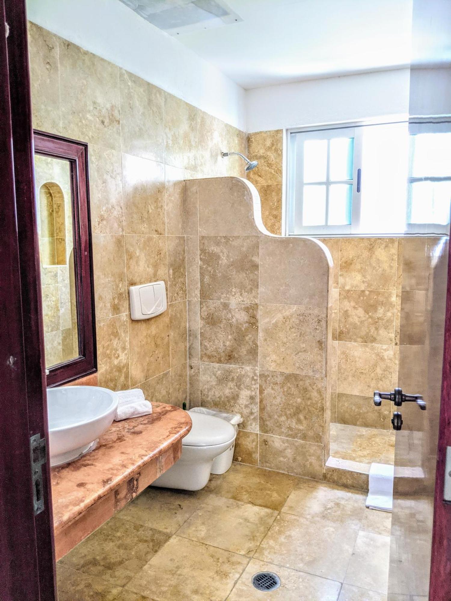 Castillo Playacar Fase 1 9br 3Kitchen Pool walk to Beach 5th Ave 25max, foto 6