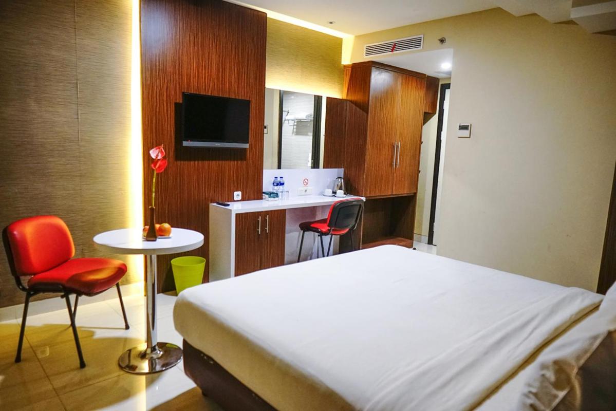 Empress Hotel Makassar City Center by LIFE — foto 2