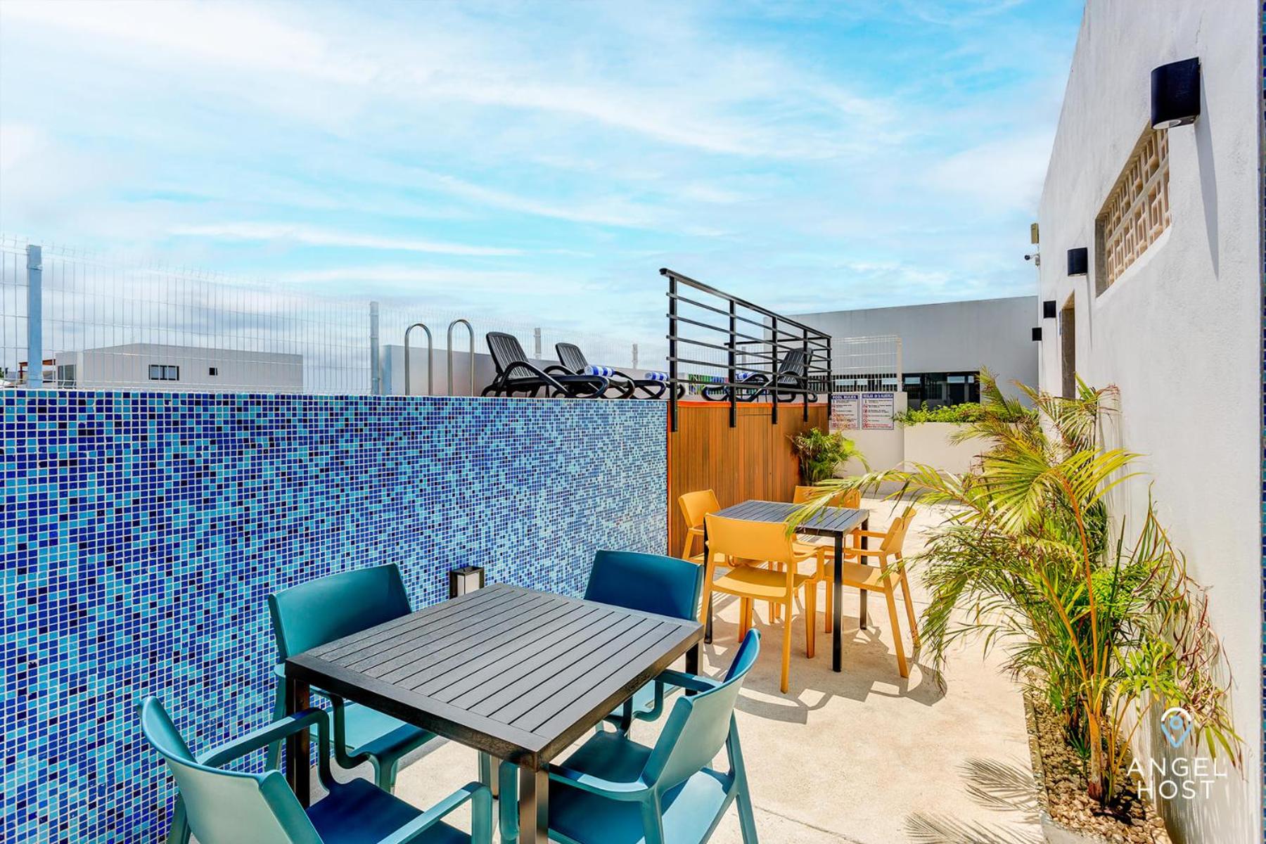 Chic Condotel with Roof Pool 10-Min Walk to Beach, foto 9