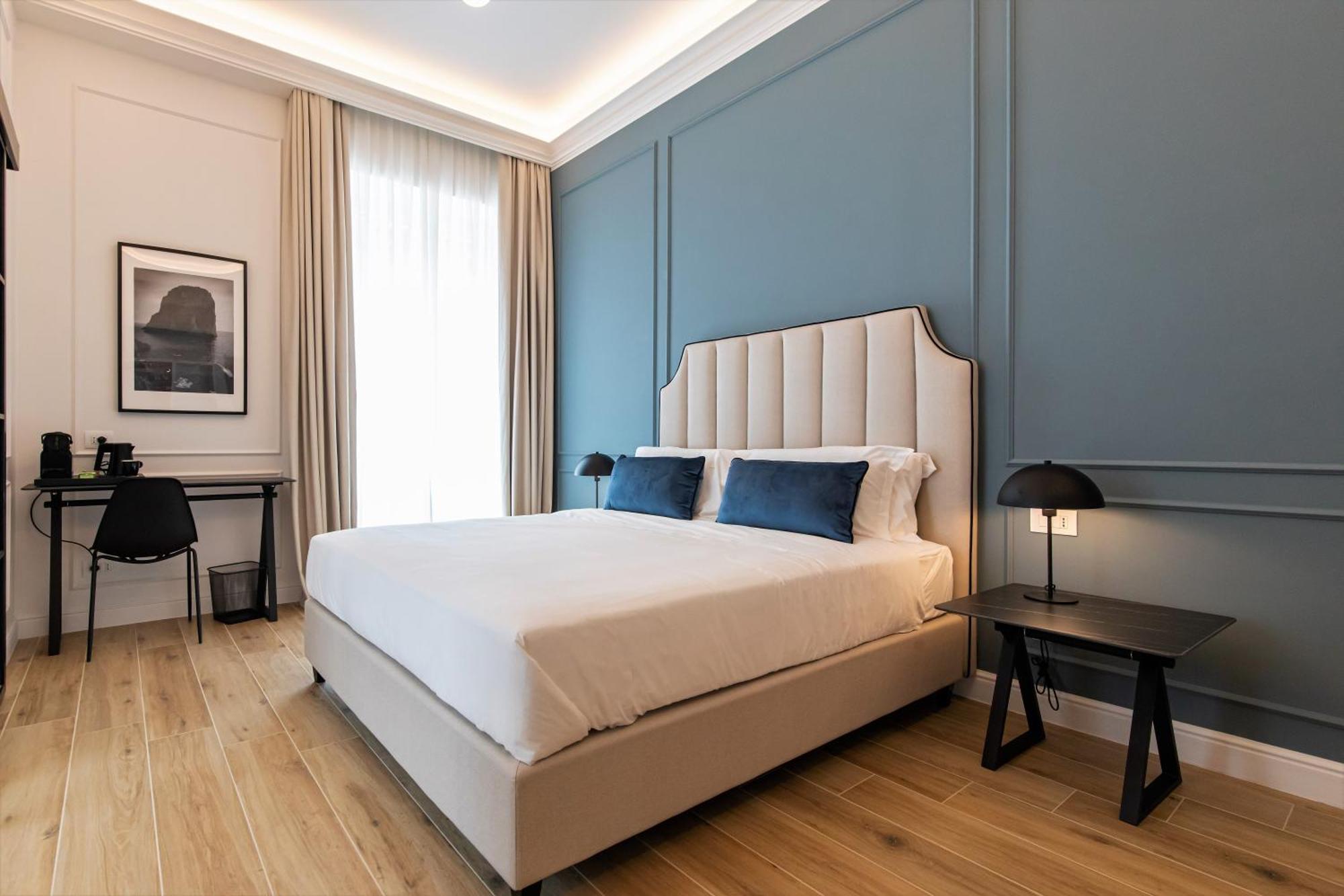 8. Unico Relais