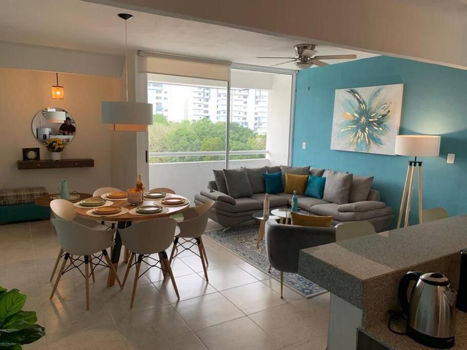 Apartamento exclusivo piscina, jaccuzi, céntrico., imagen 4