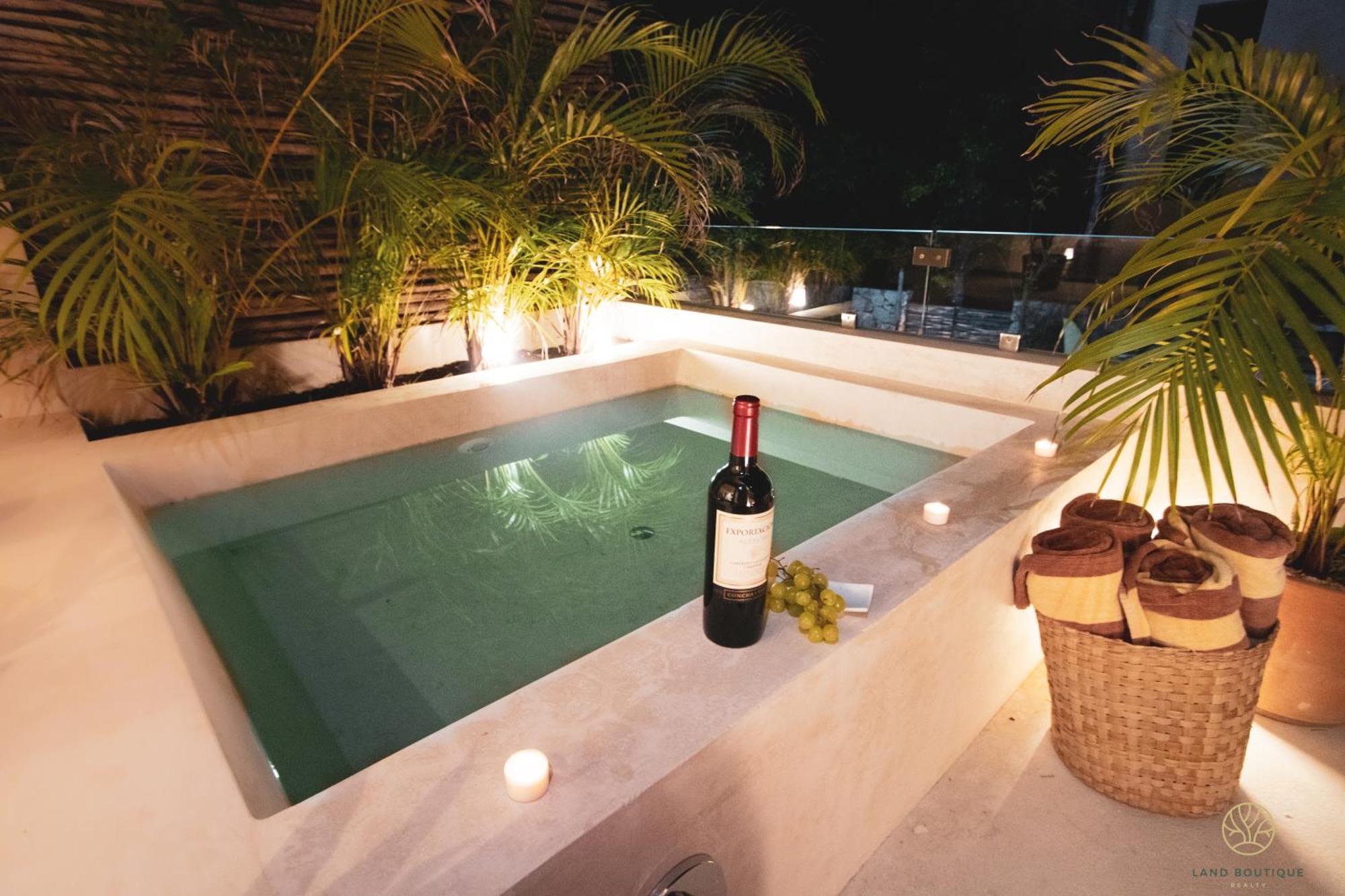 Spacious 2BR apt · Wide balcony w/tub & Yoga deck, imagen 5