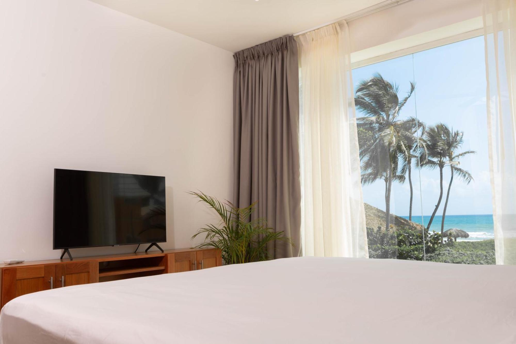 Amazing Ocean Front - 2 bedroom Apartment (117 sq meters), imagen 4
