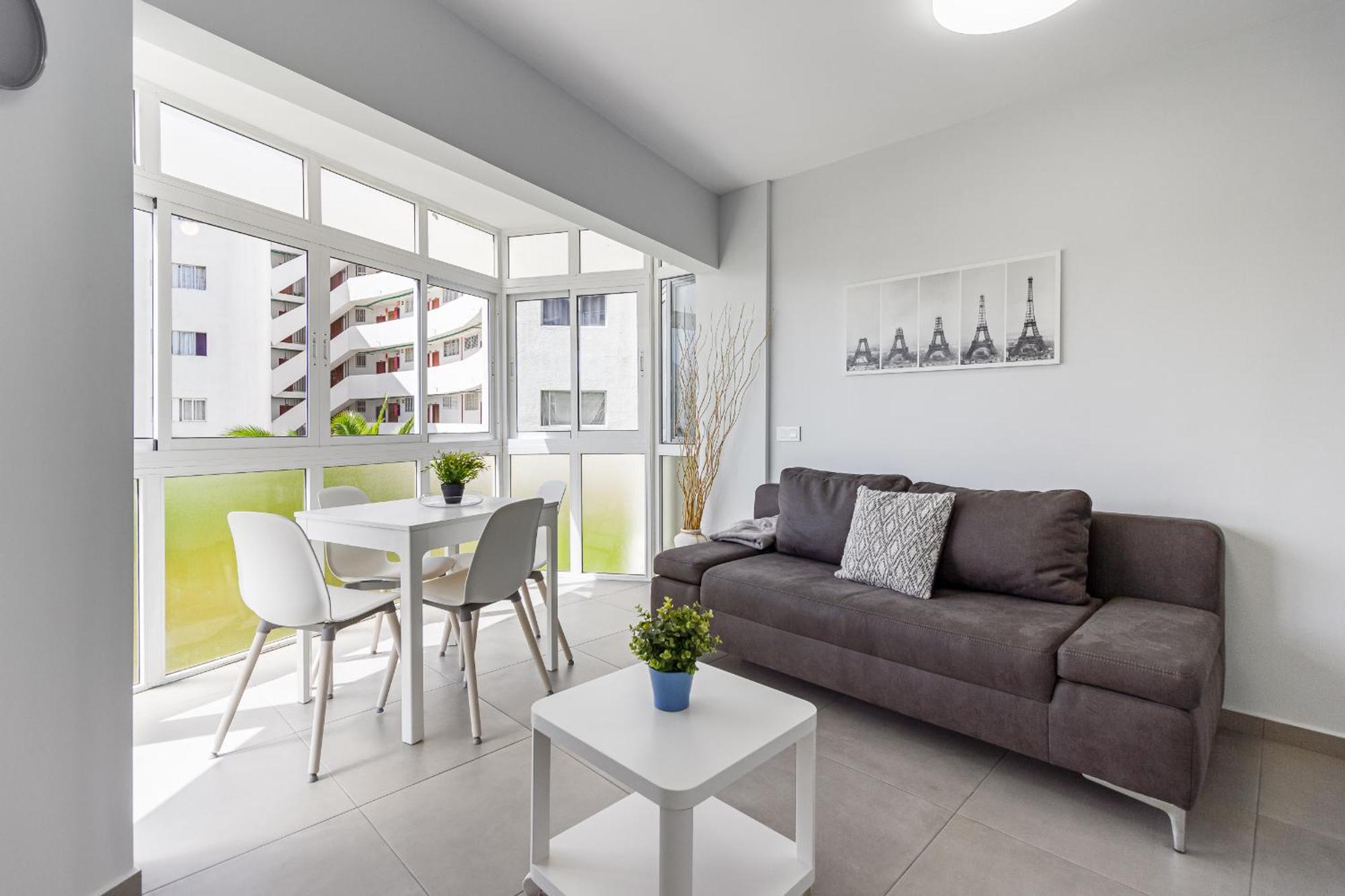 Rising Sun Apartments in complex Las Terrazas