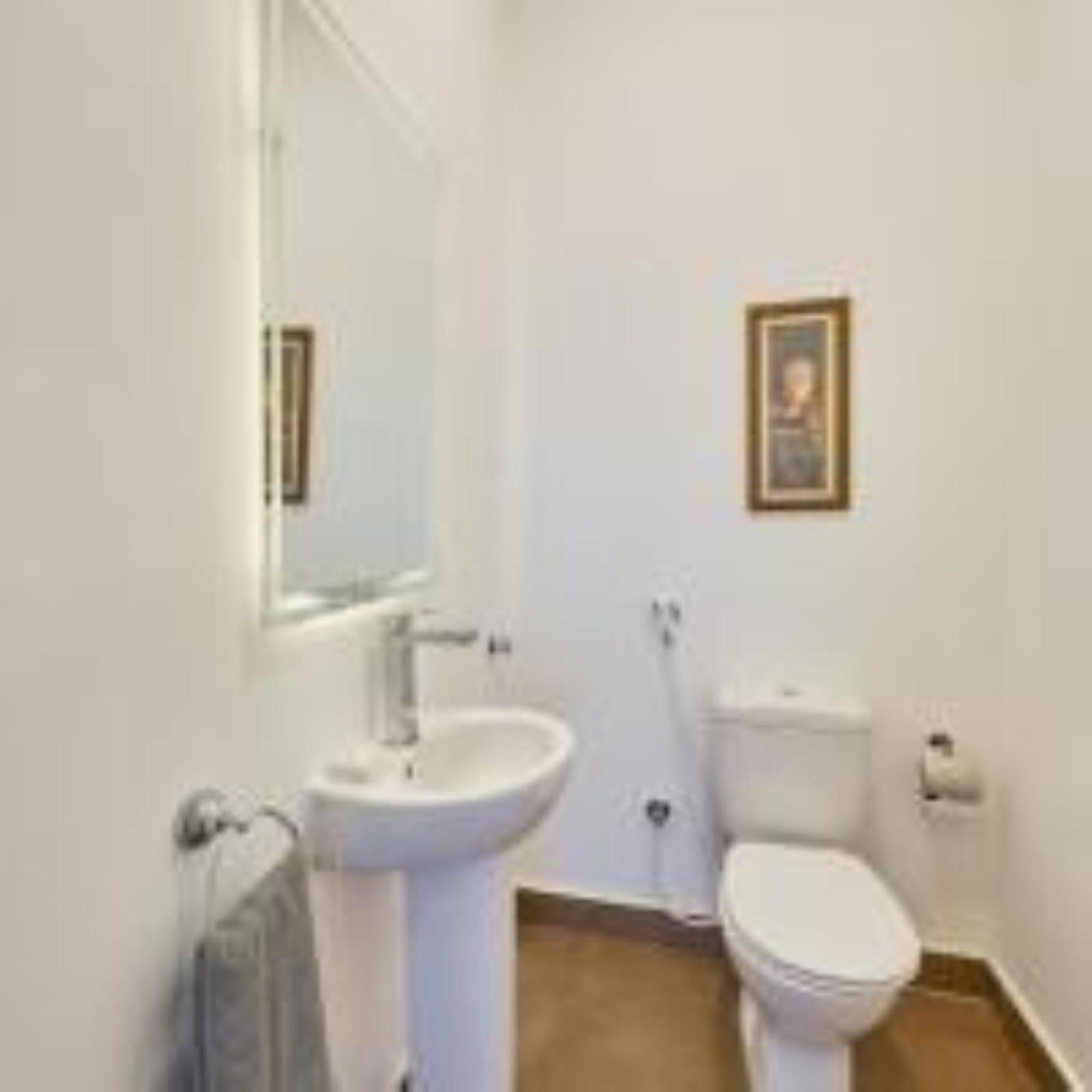 Golden Lake Marina Hotel — foto 4